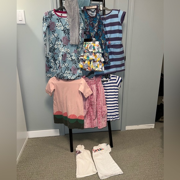 Size 5 & 6 brand name 11 piece clothing lot - Picture 2 of 5